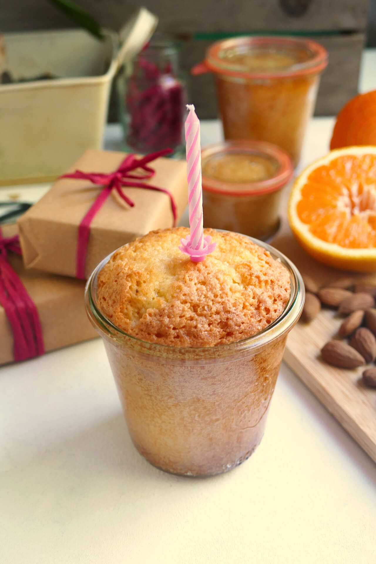 Orangenkuchen Mit Mandeln Weisser Schokolade Ein Kuchen Im Glas