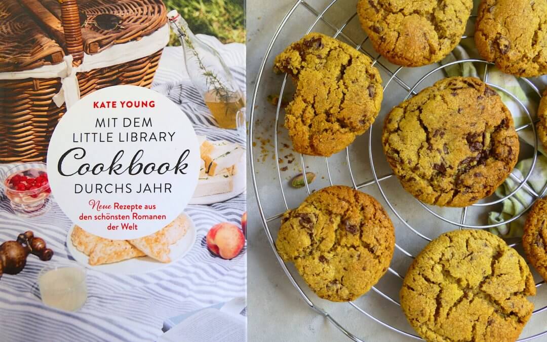 Cookies mit Pistazien und Schokolade – Mit dem Little Library Cookbook durchs Jahr